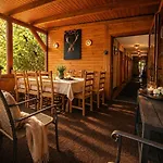 Holiday home Grosses Bucheneck Fuer Gruppen, Familien & Firmen 7 Schlafzimmer 3 Baeder Grosse Terrasse Nahe Rhododendronpark