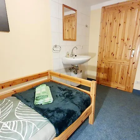 Bucheneck Perfekt Für Familien&größere Gruppen Im Seenland Lausitz Kromlau