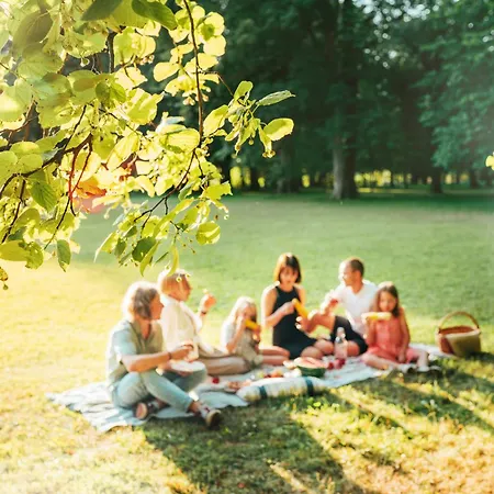 Bucheneck Perfekt Für Familien&größere Gruppen Im Seenland Lausitz Сasa de vacaciones *