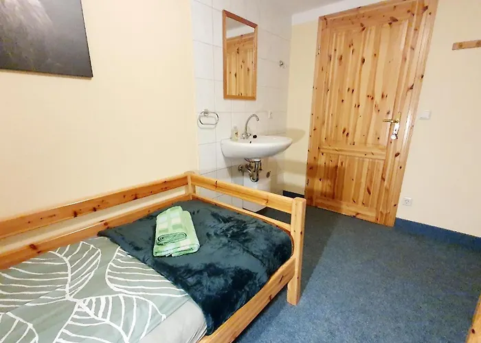 Bucheneck Perfekt Fuer Familien & Groessere Gruppen Im Seenland Lausitz Kromlau